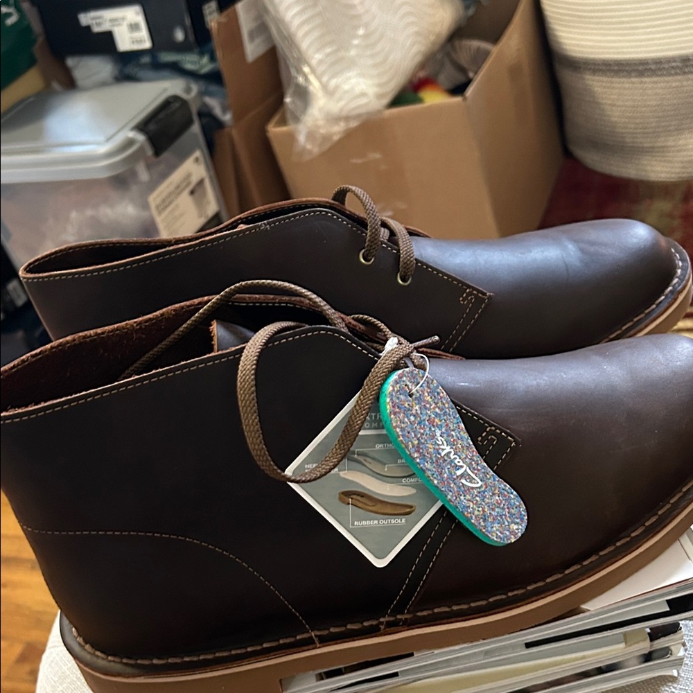 Clarks Men's Dark Brown Chukka Boots